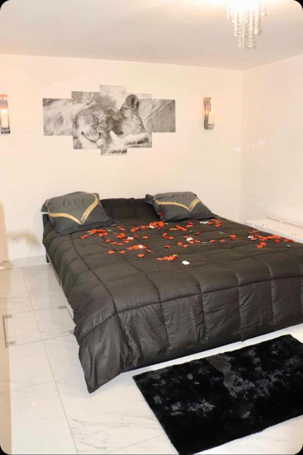 ג'יבור Love Room מראה חיצוני תמונה